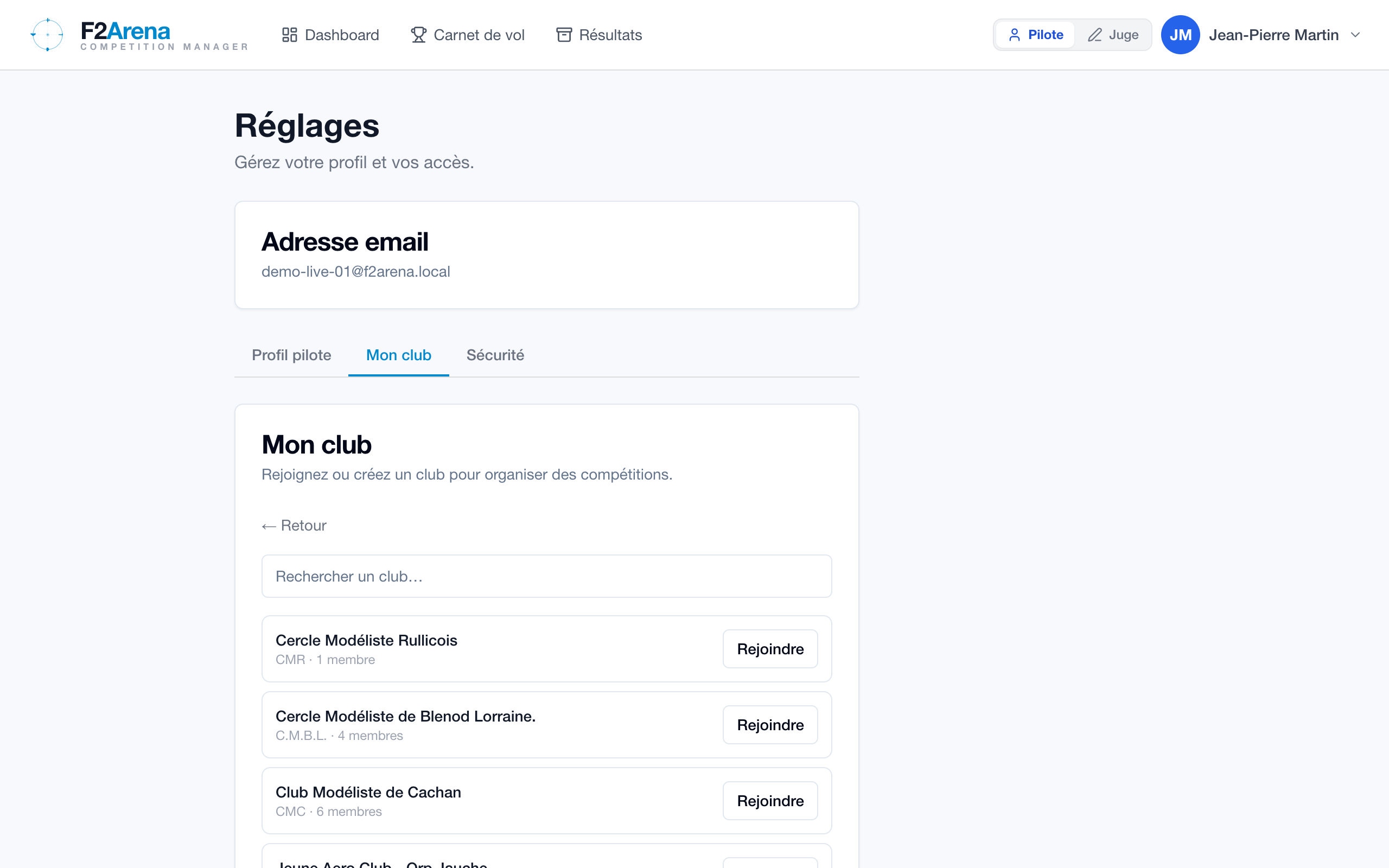 liste des clubs avec la barre de recherche et le bouton Rejoindre